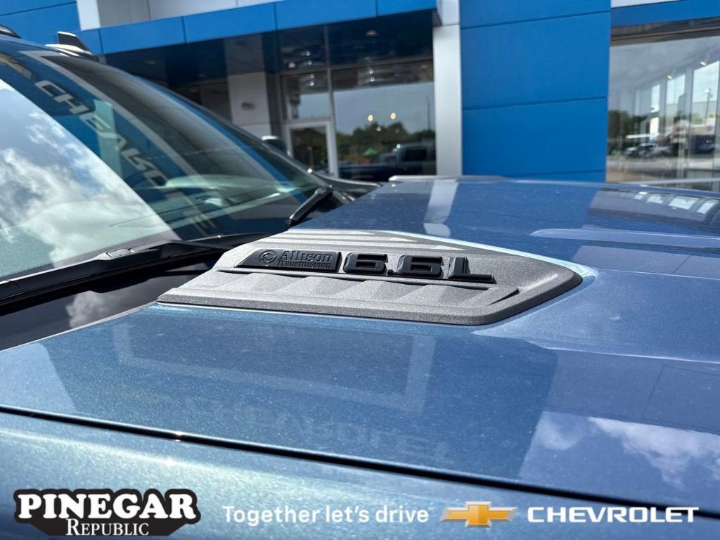 new 2025 Chevrolet Silverado 2500 car, priced at $55,050