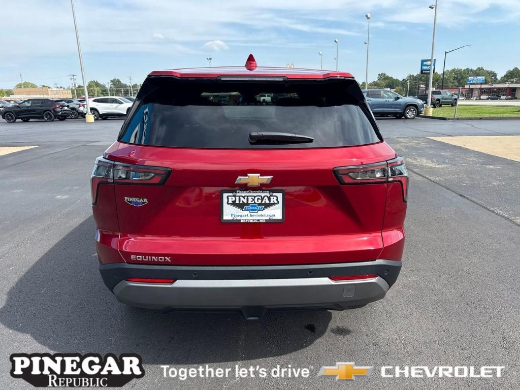 new 2026 Chevrolet Equinox car, priced at $30,565