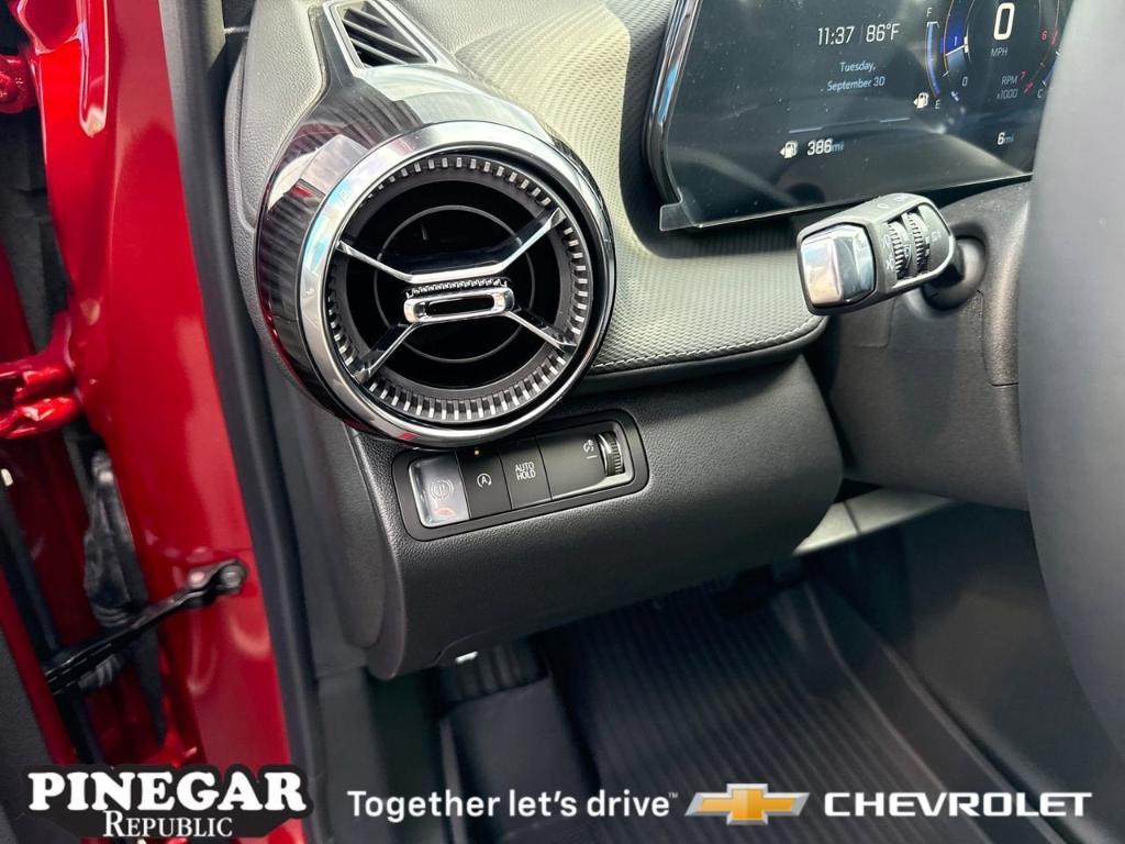 new 2026 Chevrolet Equinox car, priced at $30,565