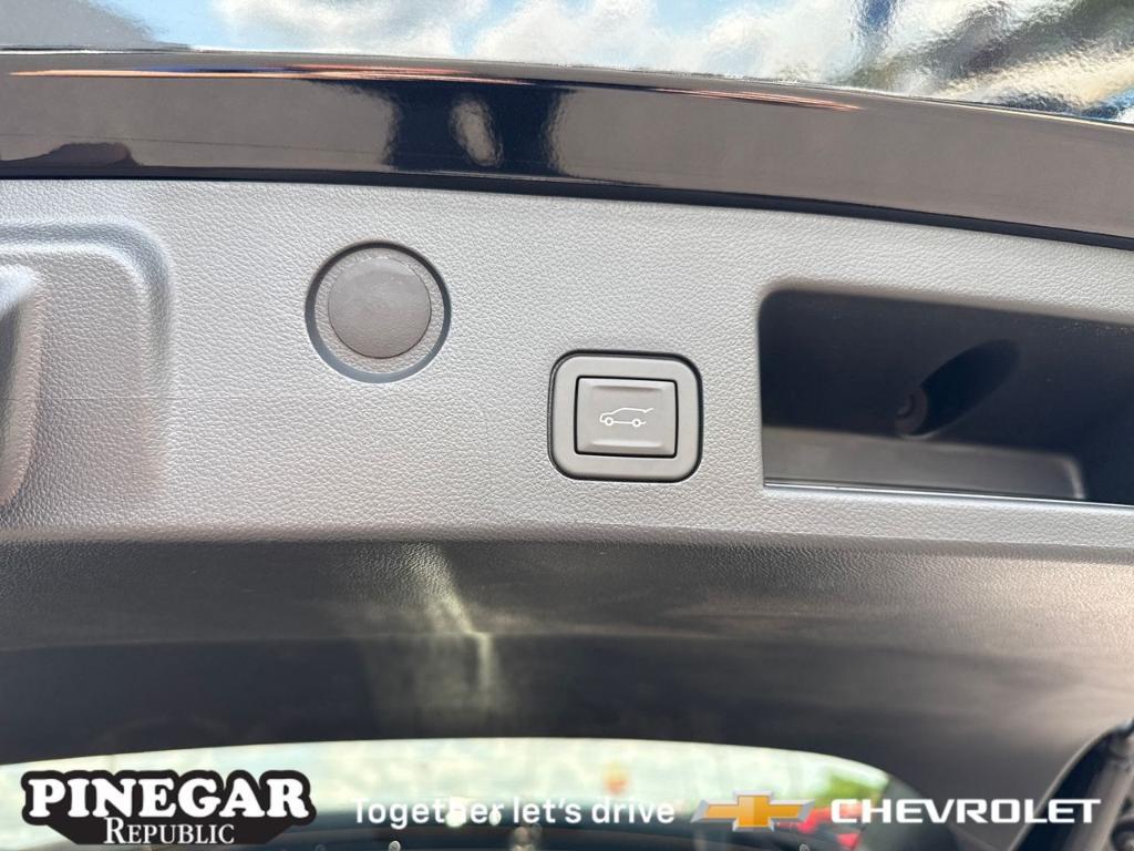 new 2026 Chevrolet Equinox car, priced at $35,345