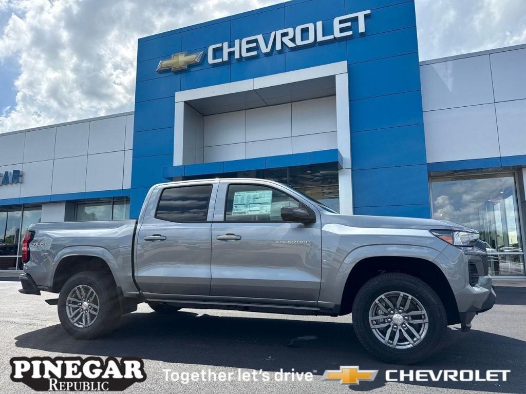 new 2025 Chevrolet Colorado car, priced at $39,155