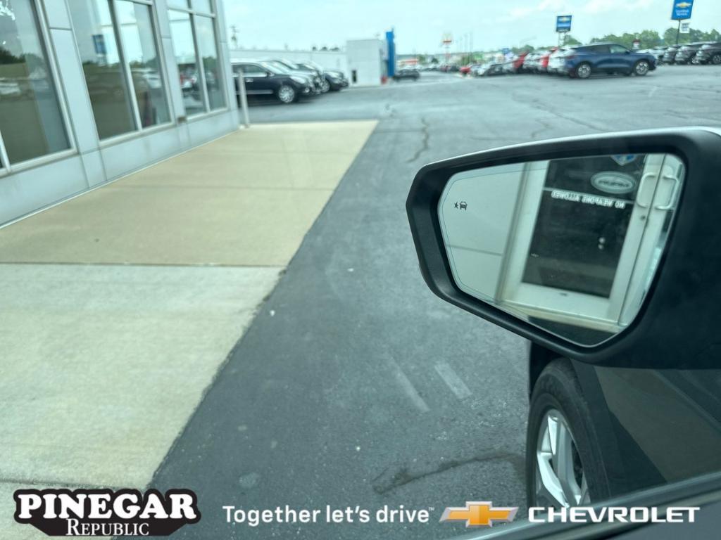 used 2020 Chevrolet Equinox car, priced at $21,993