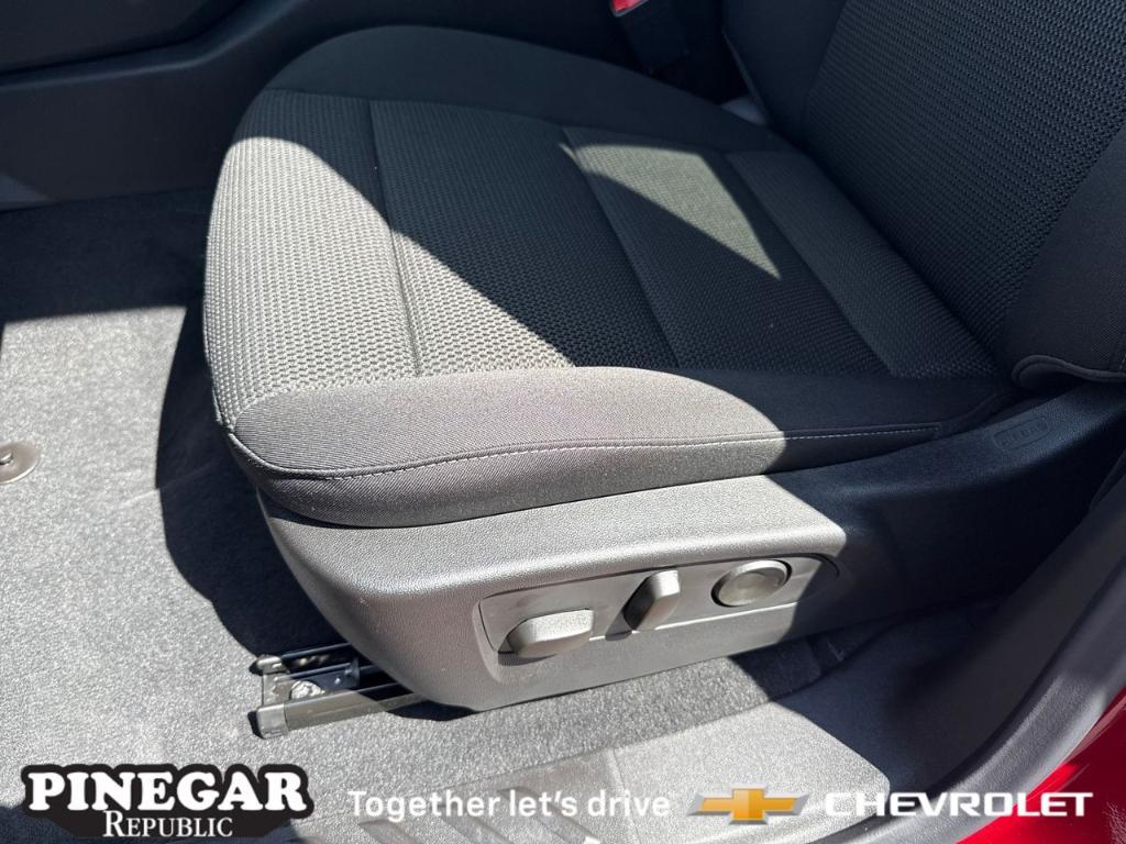 new 2025 Chevrolet Colorado car, priced at $39,710