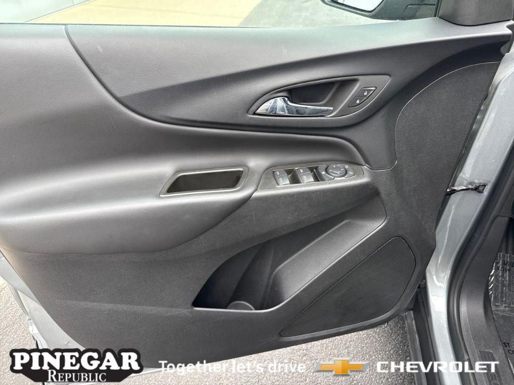 used 2023 Chevrolet Equinox car, priced at $22,719