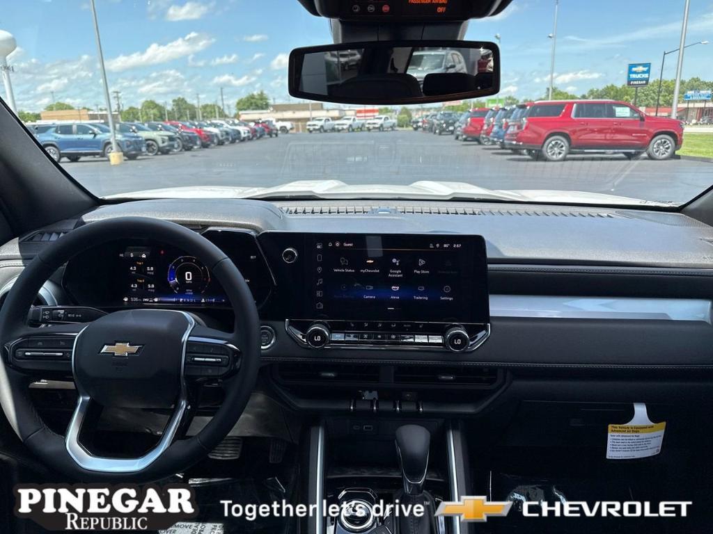 new 2025 Chevrolet Colorado car, priced at $38,995