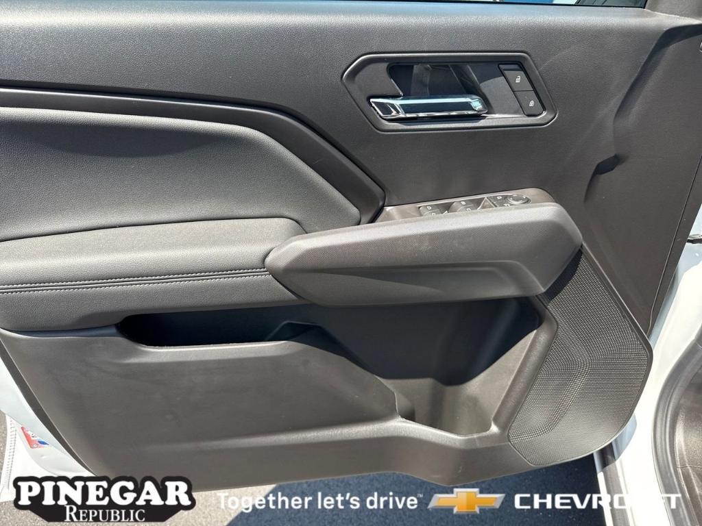 new 2025 Chevrolet Colorado car, priced at $39,490