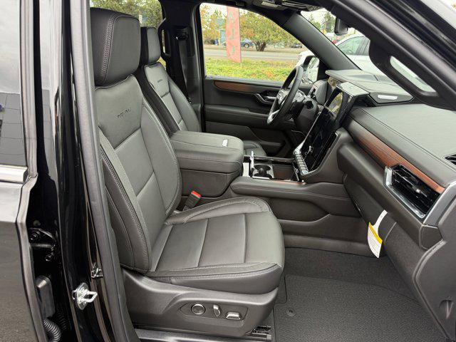 new 2025 GMC Yukon XL car, priced at $91,152