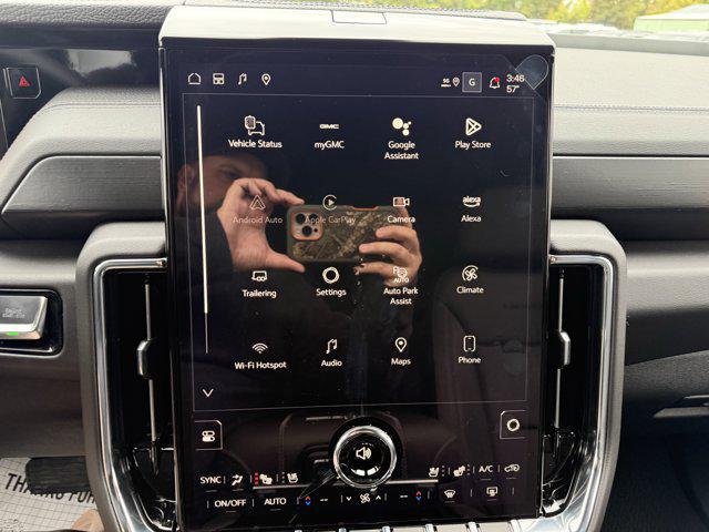 new 2025 GMC Yukon XL car, priced at $91,152