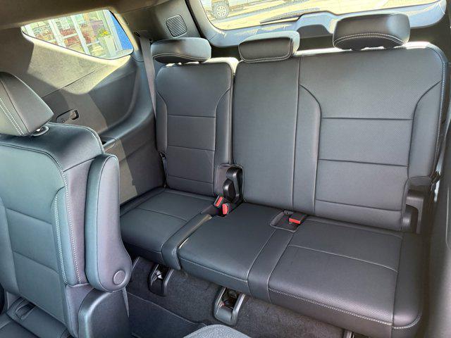 new 2025 Chevrolet Traverse car, priced at $47,405