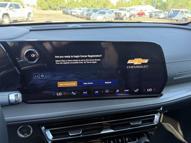 new 2025 Chevrolet Traverse car, priced at $47,405