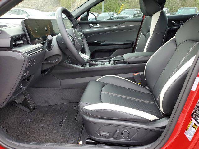 new 2025 Kia K5 car, priced at $27,930