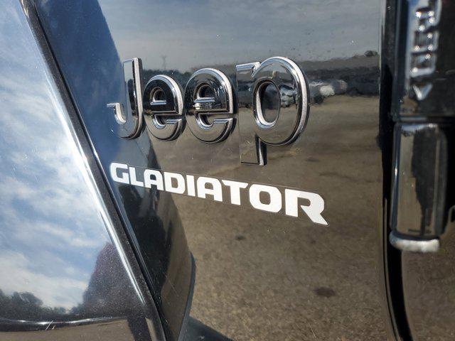 used 2021 Jeep Gladiator car, priced at $34,527