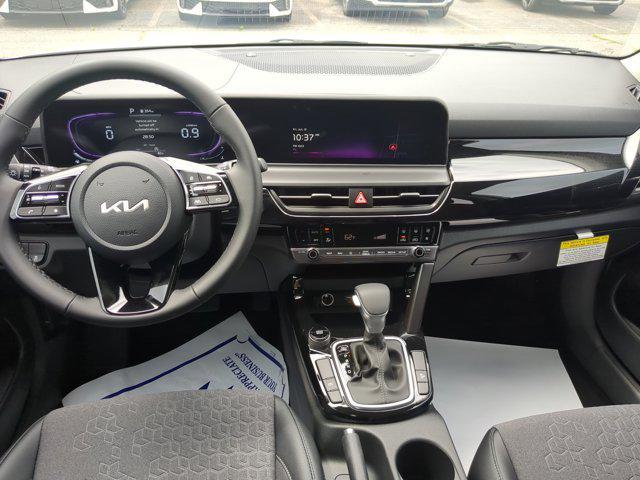 new 2025 Kia Seltos car, priced at $24,875