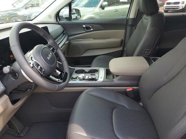 new 2026 Kia Carnival Hybrid car, priced at $43,465