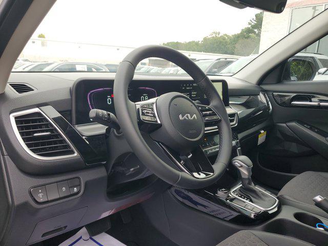 new 2025 Kia Seltos car, priced at $25,250