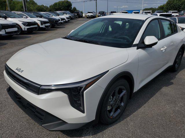 new 2025 Kia K4 car, priced at $22,585