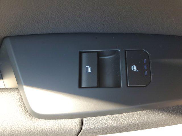 new 2026 Kia Sportage Hybrid car, priced at $39,670