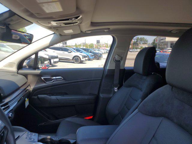 new 2026 Kia Sportage Hybrid car, priced at $39,670