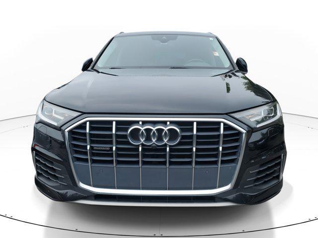 used 2020 Audi Q7 car, priced at $26,158