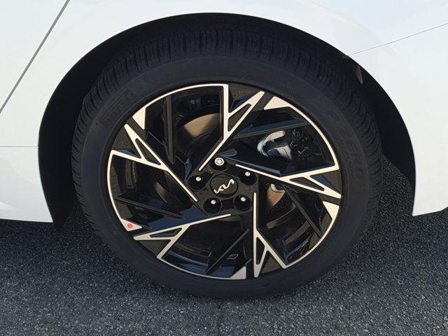 new 2025 Kia K5 car, priced at $29,830