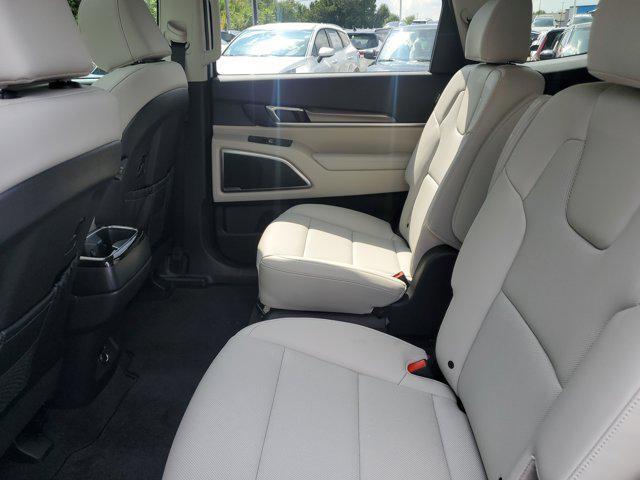 new 2025 Kia Telluride car, priced at $41,230