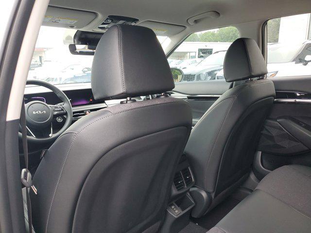 new 2025 Kia Seltos car, priced at $25,175