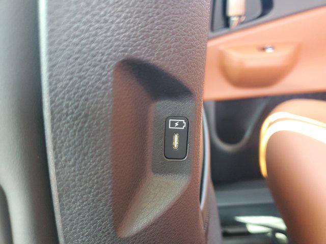 used 2026 Kia Carnival Hybrid car