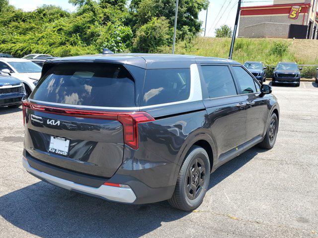 new 2025 Kia Carnival car, priced at $40,160