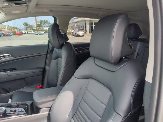new 2025 Kia Sportage Hybrid car, priced at $37,245