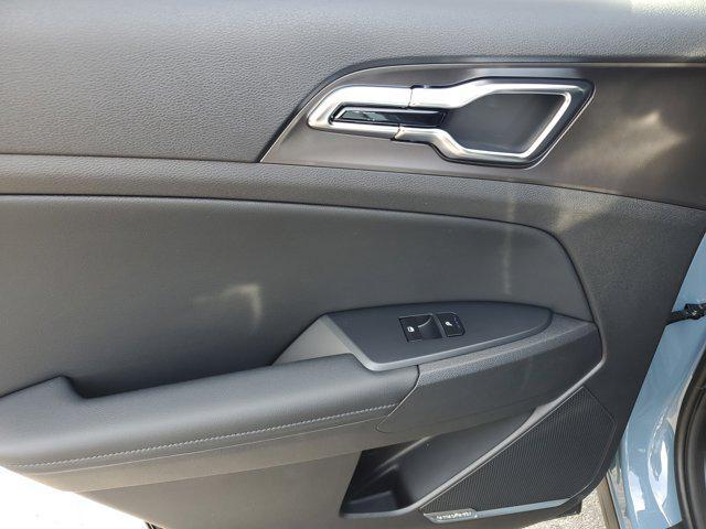 new 2026 Kia Sportage Hybrid car, priced at $39,390