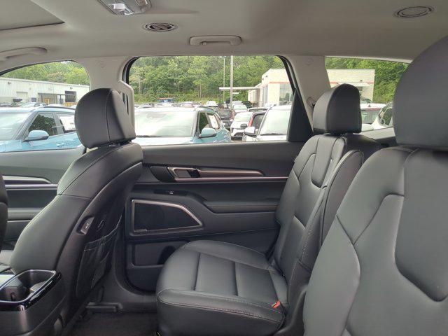 new 2025 Kia Telluride car, priced at $39,580