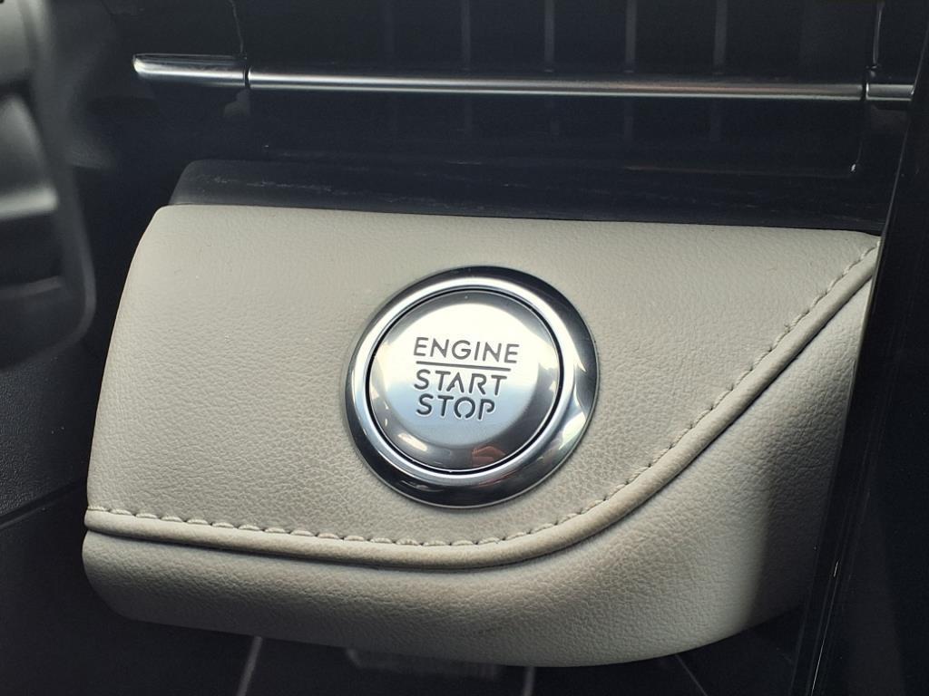 used 2024 Lincoln Nautilus car, priced at $51,621