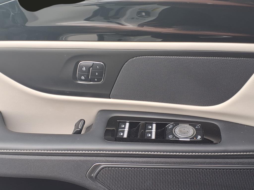 used 2024 Lincoln Nautilus car, priced at $51,621