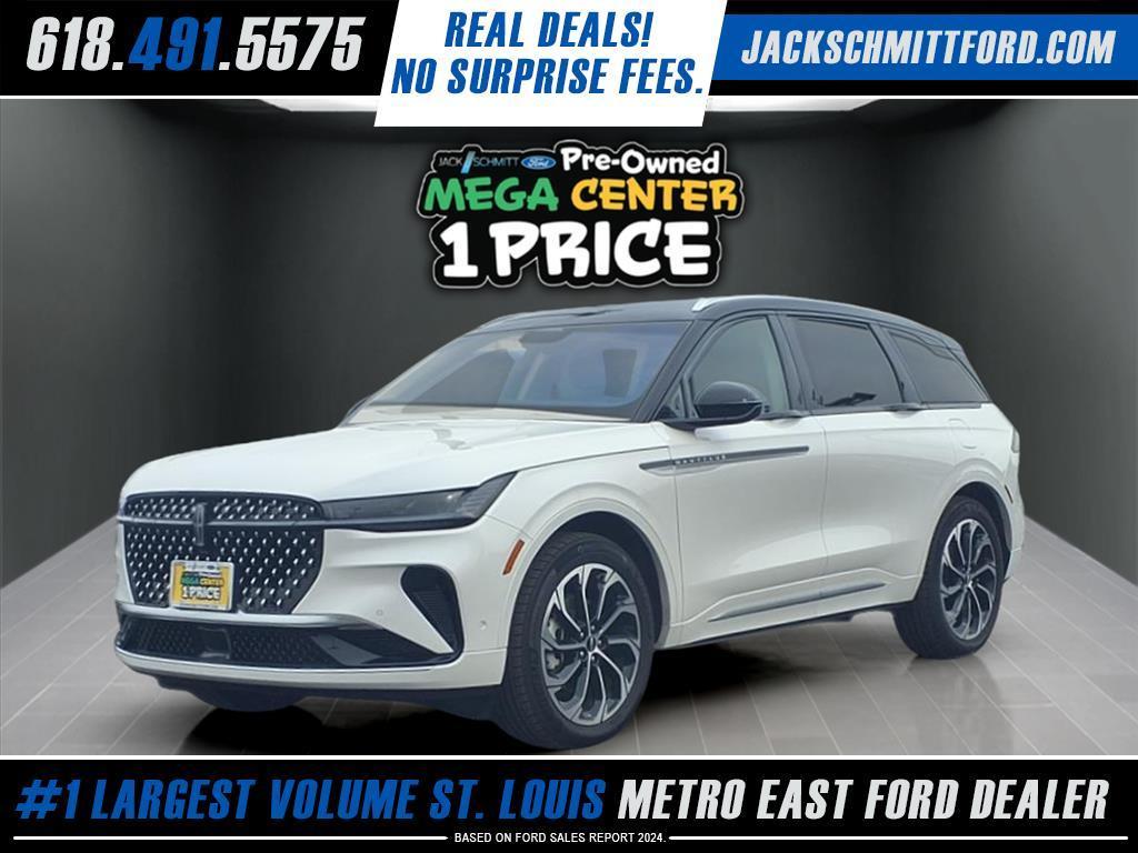 used 2024 Lincoln Nautilus car, priced at $51,621