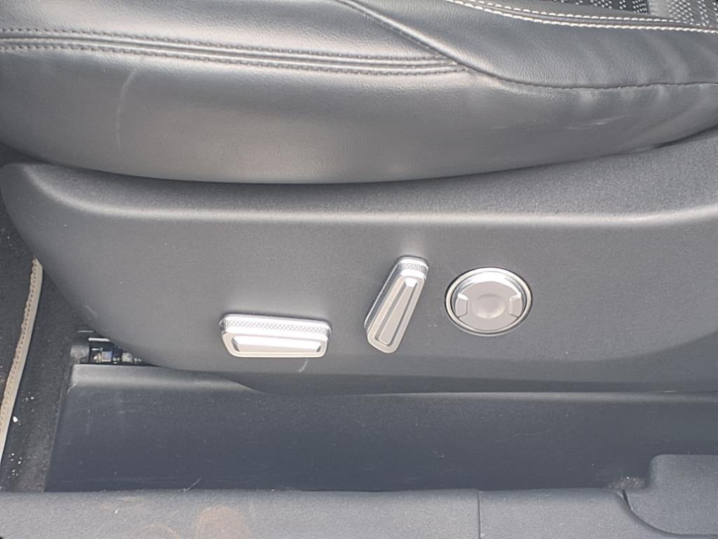 used 2024 Lincoln Nautilus car, priced at $51,621