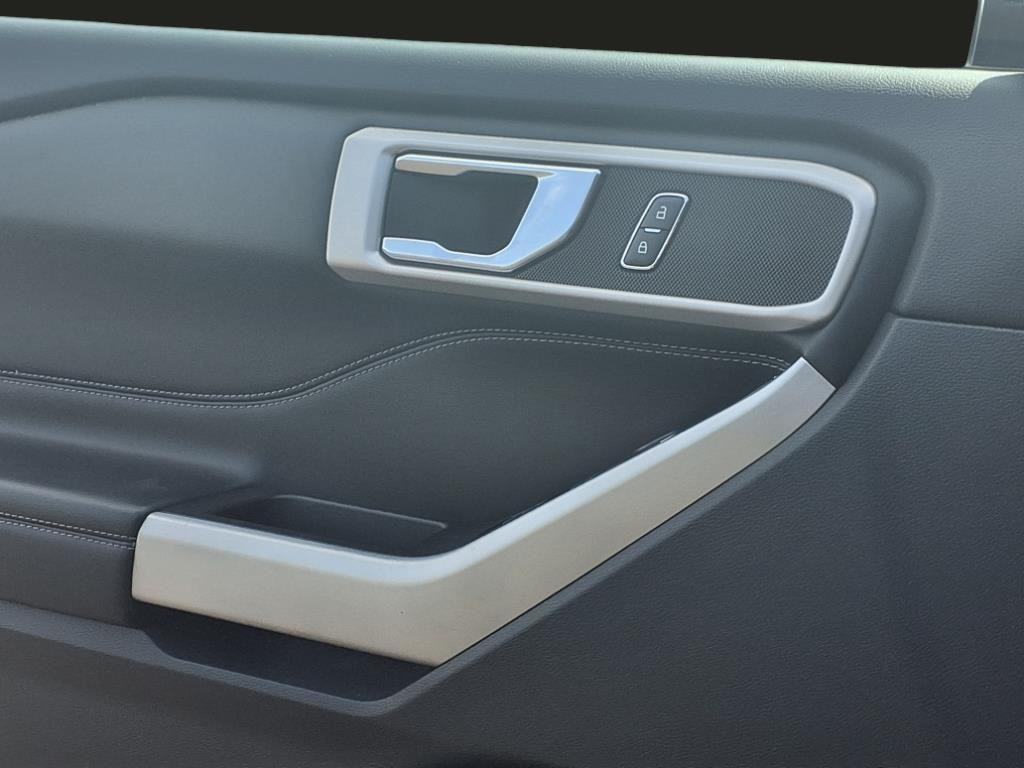 used 2021 Ford Explorer car, priced at $20,750