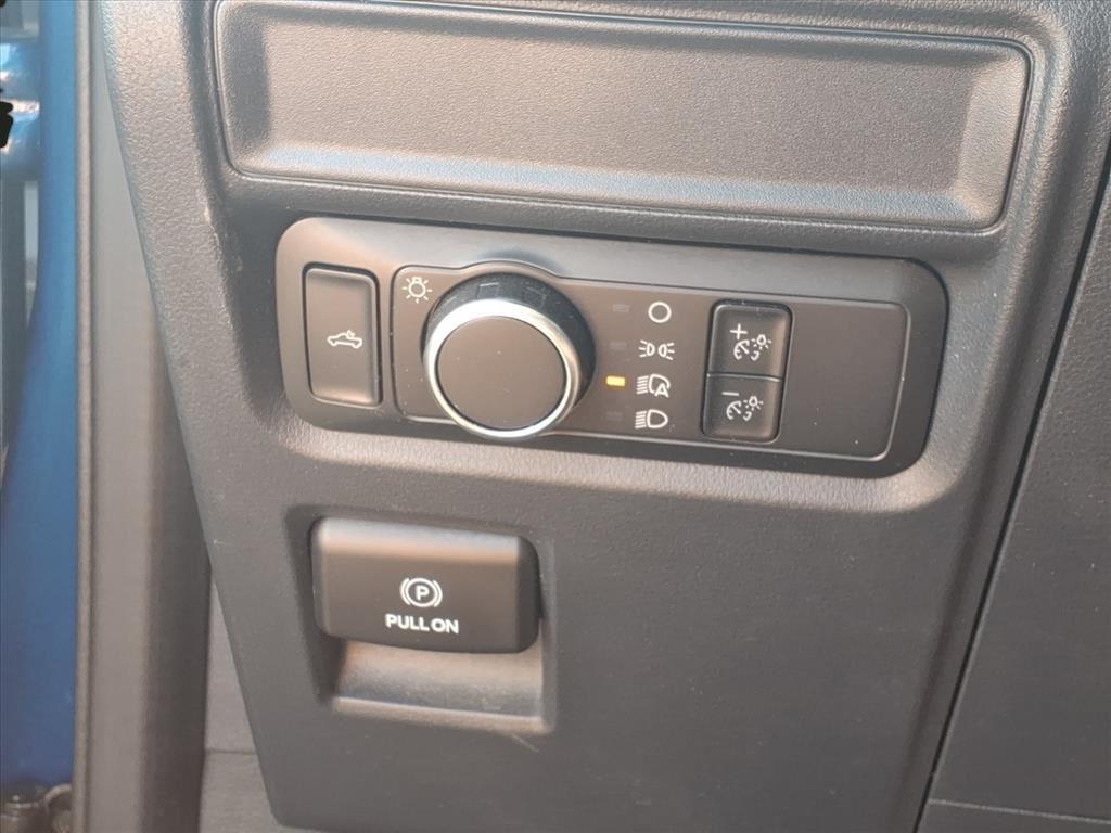 used 2022 Ford F-150 car, priced at $33,000