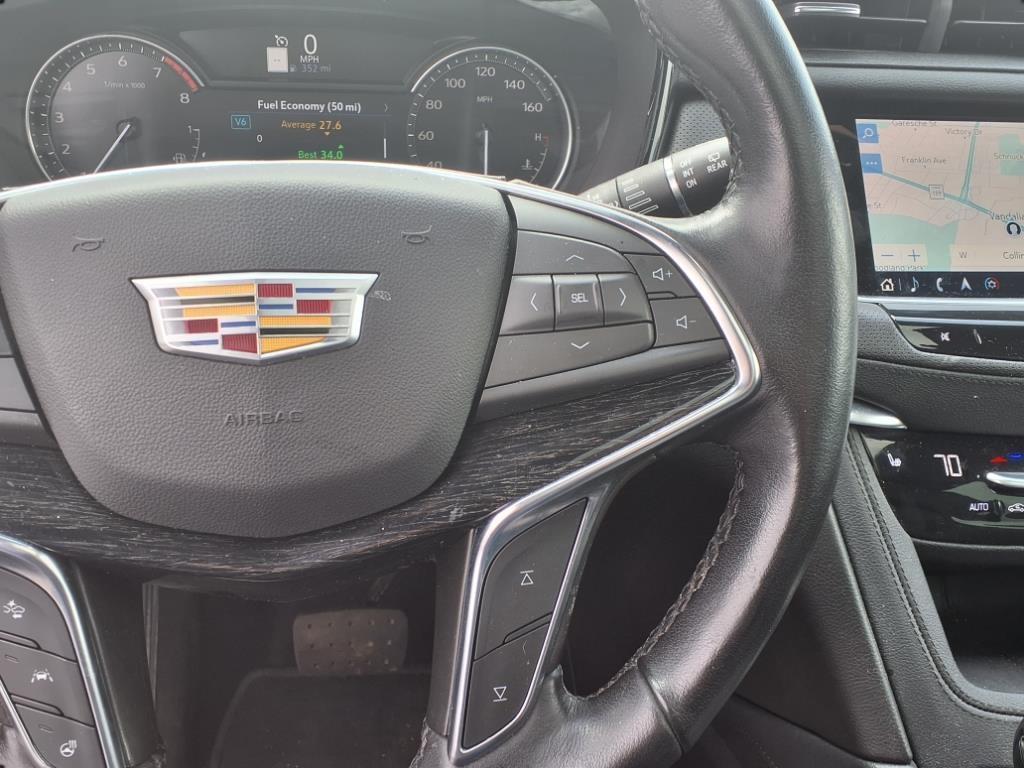 used 2021 Cadillac XT5 car, priced at $27,393