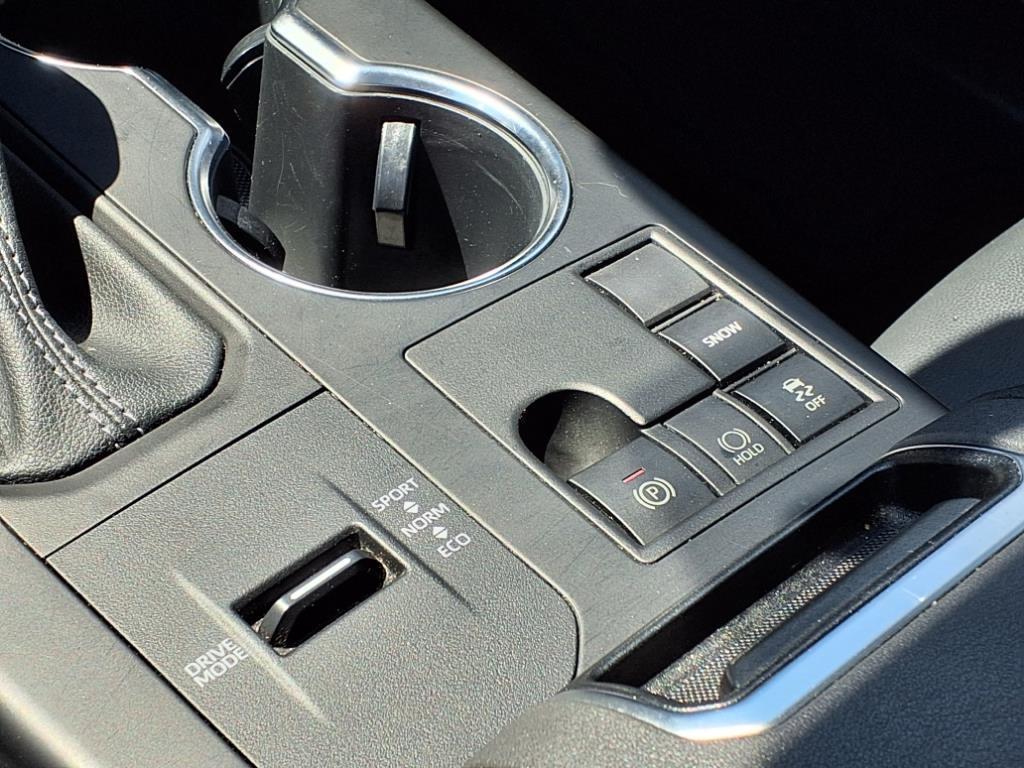 used 2023 Toyota Highlander car, priced at $34,943