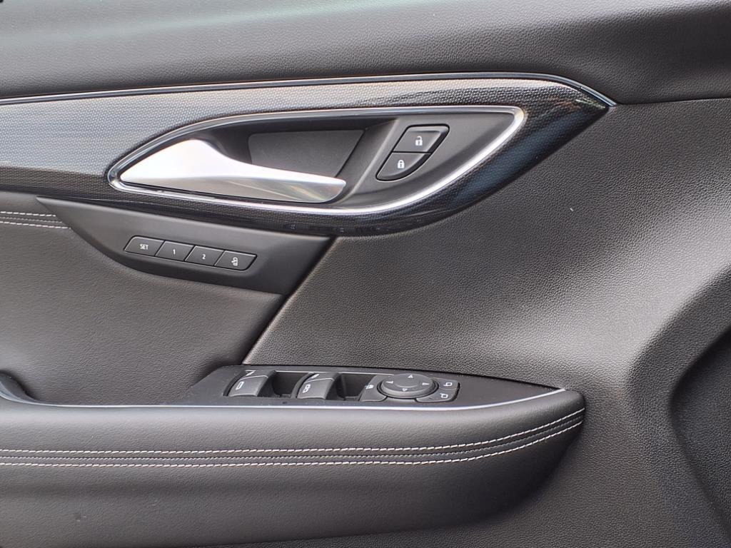 used 2023 Buick Envision car, priced at $31,522