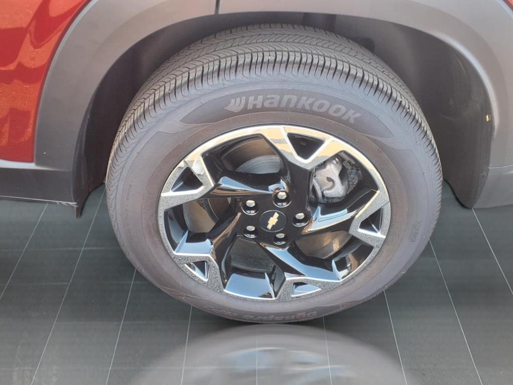 used 2024 Chevrolet Trax car, priced at $23,947