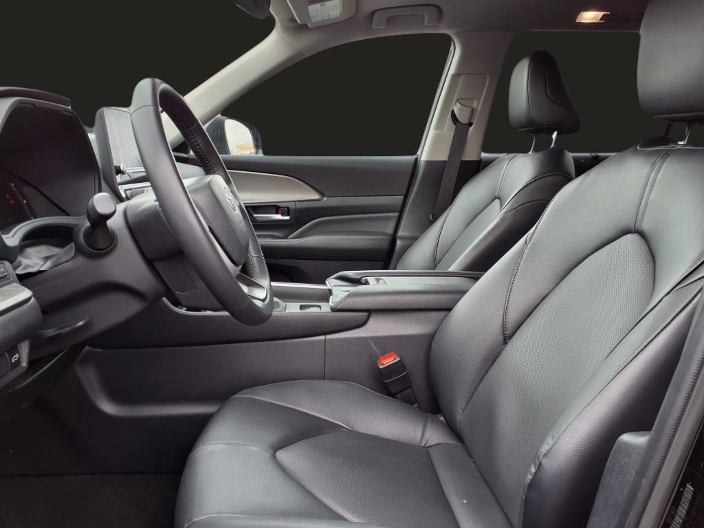 used 2024 Toyota Grand Highlander car, priced at $42,712