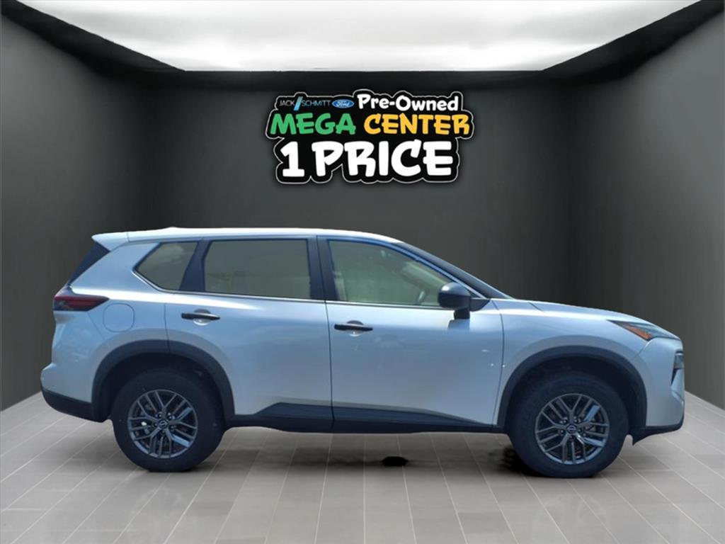 used 2024 Nissan Rogue car, priced at $22,689