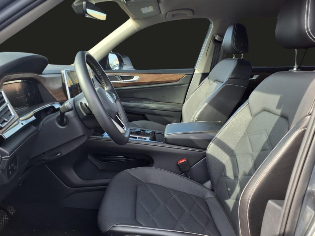 used 2024 Volkswagen Atlas car, priced at $29,870