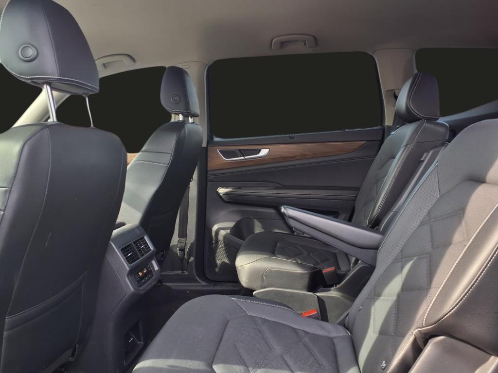used 2024 Volkswagen Atlas car, priced at $29,870