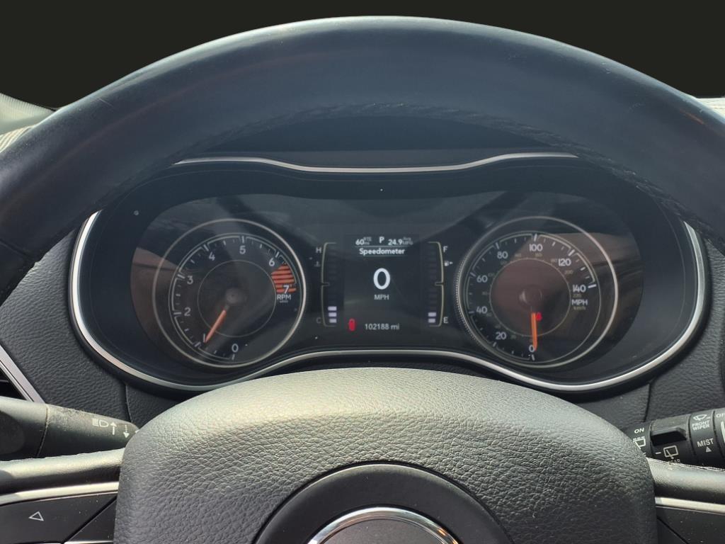 used 2019 Jeep Cherokee car, priced at $10,490