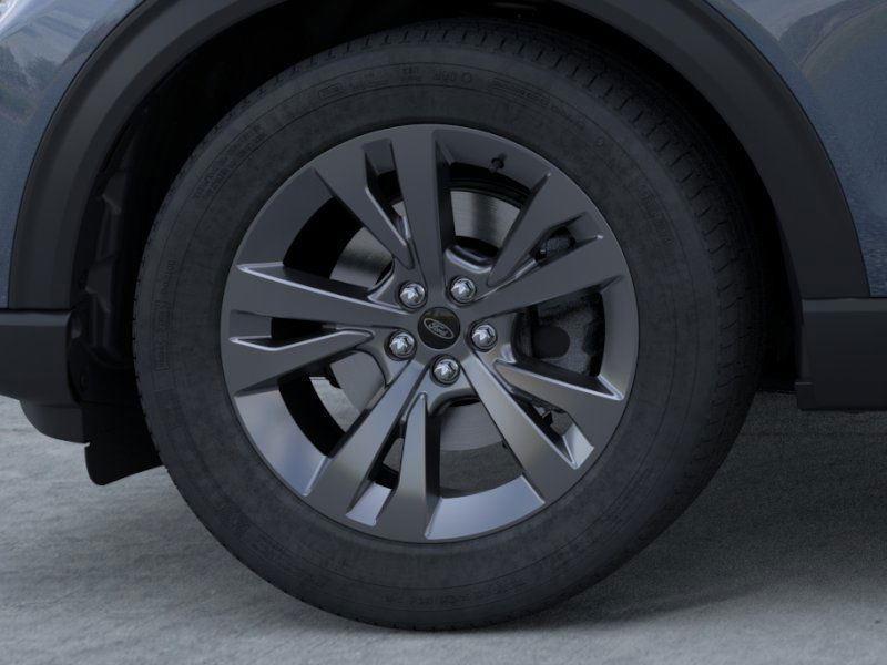 new 2025 Ford Explorer car, priced at $45,500