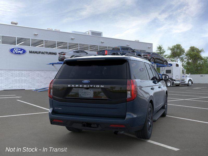 new 2025 Ford Expedition car, priced at $70,000