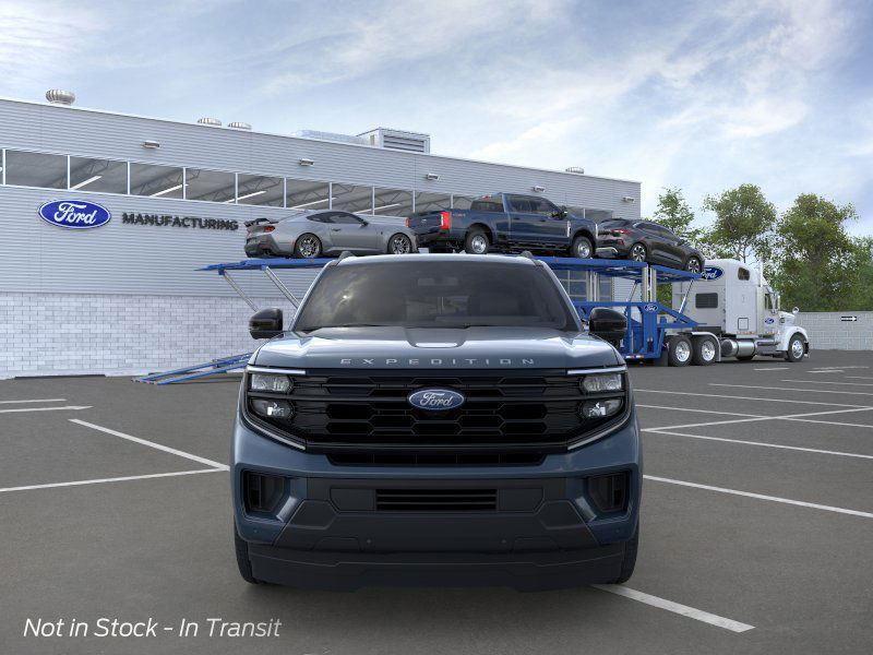 new 2025 Ford Expedition car, priced at $70,000