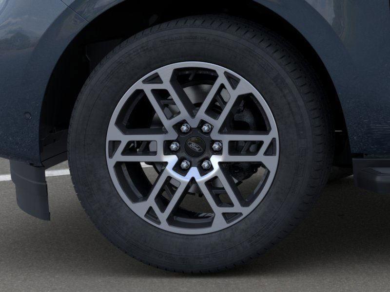 new 2025 Ford Expedition car, priced at $70,000